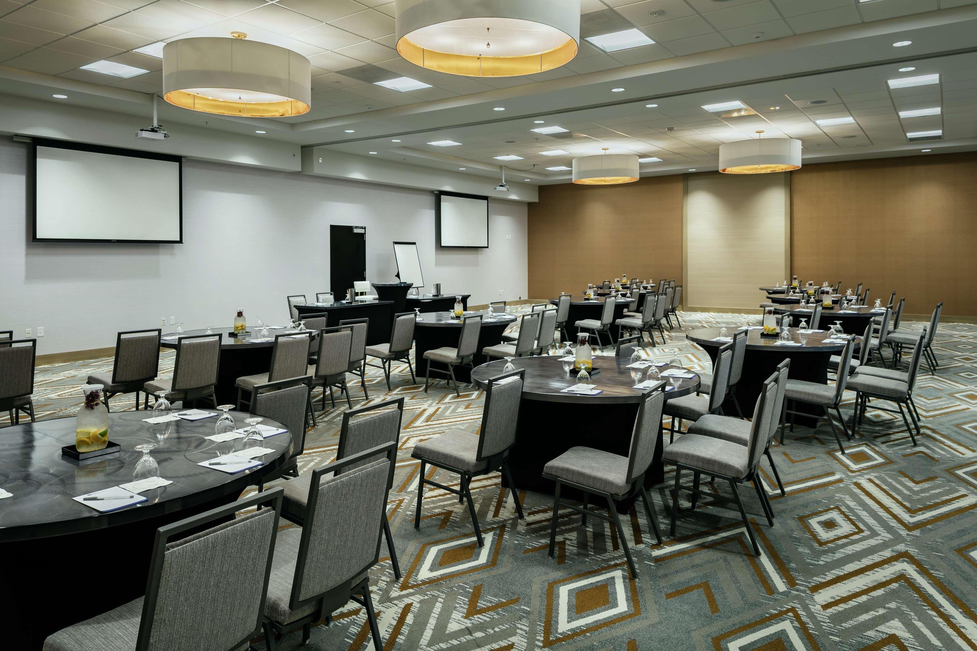 Hilton Garden Inn Seattle Bellevue Downtown, Wa Buitenkant foto