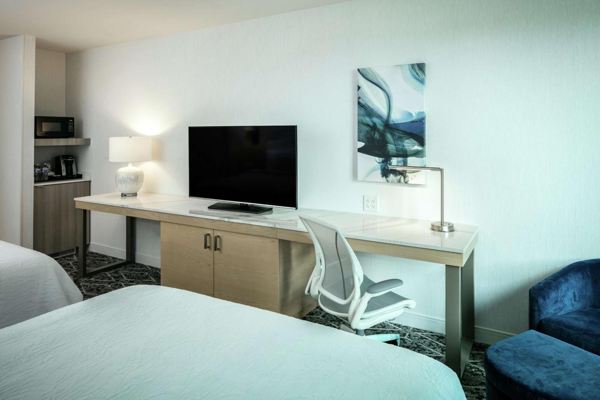 Hilton Garden Inn Seattle Bellevue Downtown, Wa Buitenkant foto